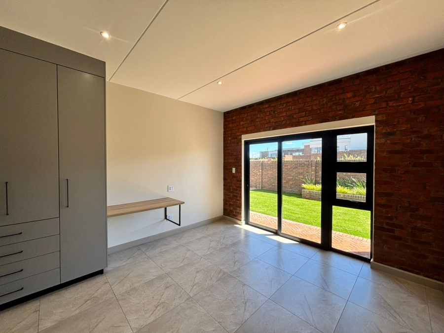 To Let 3 Bedroom Property for Rent in Helderzicht Eco Estate North West